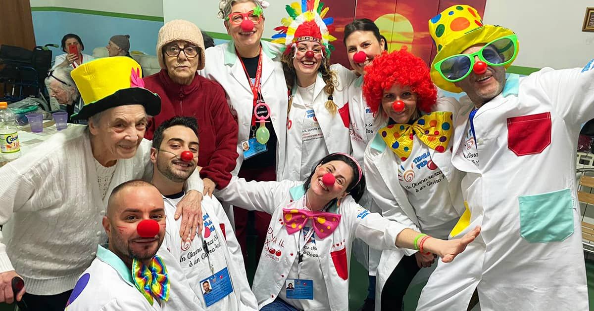 Perché i clown hanno il naso rosso? - Teniamoci per mano Onlus