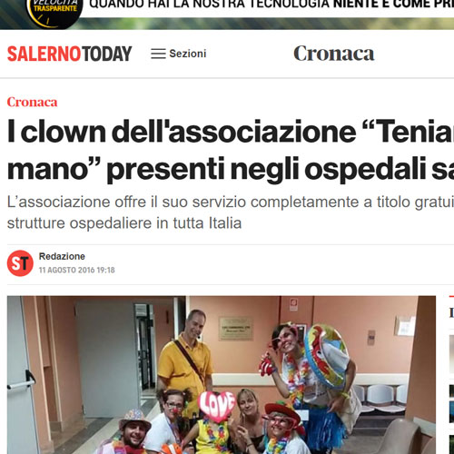 I clown dell'associazione “Teniamoci per mano” presenti negli ospedali salernitani